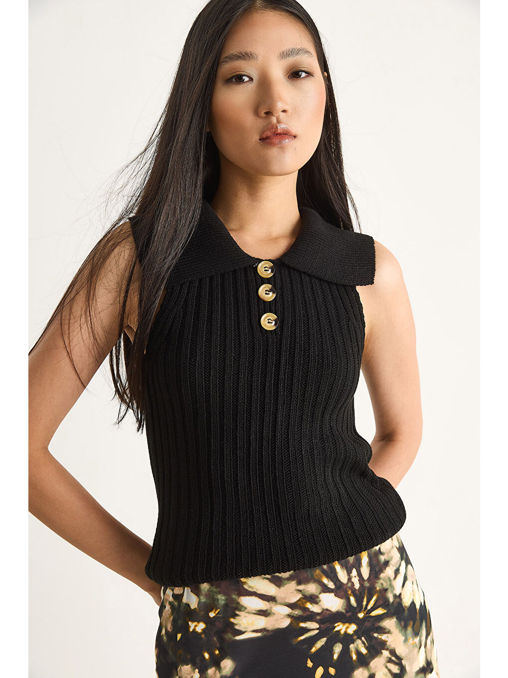 Siyah Kadın Yakalı Fitilli Yazlık Triko Bluz