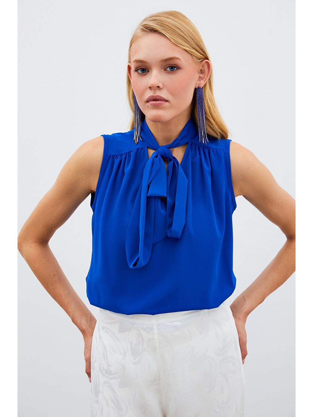 Fularlı Kolsuz Bluz - Sax Mavi-1