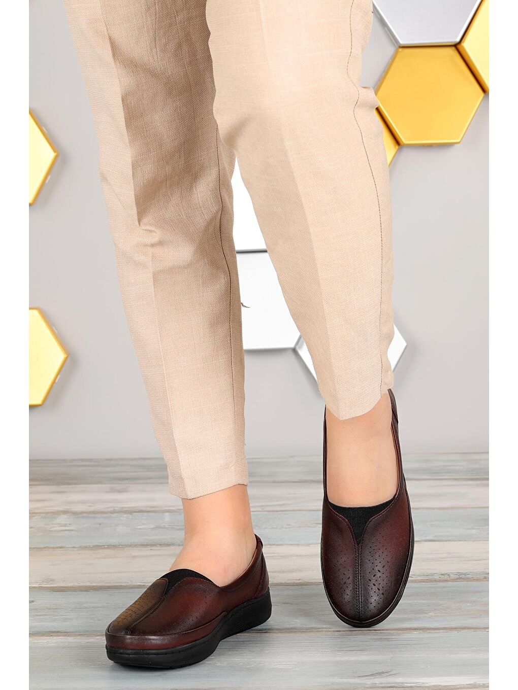 Bordo Rahat Konfor Özel Topuk Jeli Anne Günlük Ayakkabı Y12-1