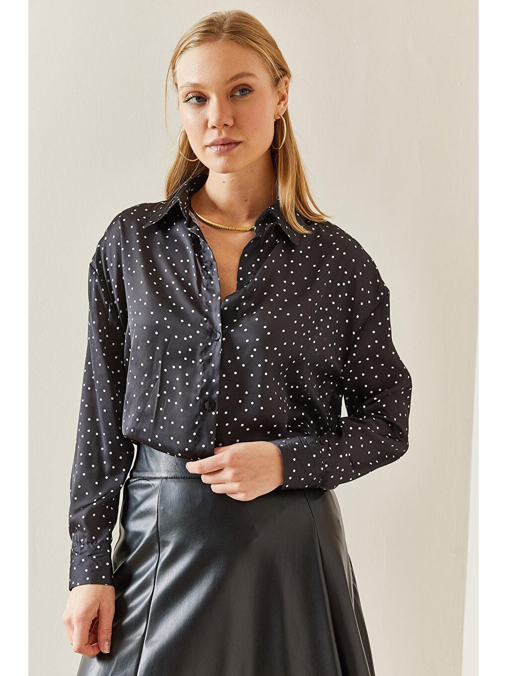 Siyah Desenli Dökümlü Saten Gömlek 4KXK2-47759-02-3