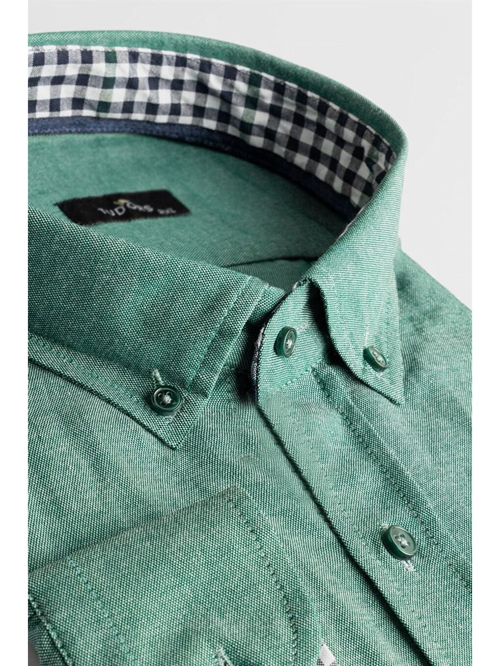 Yeşil Düğmeli Yaka Erkek Büyük Beden Gömlek-1