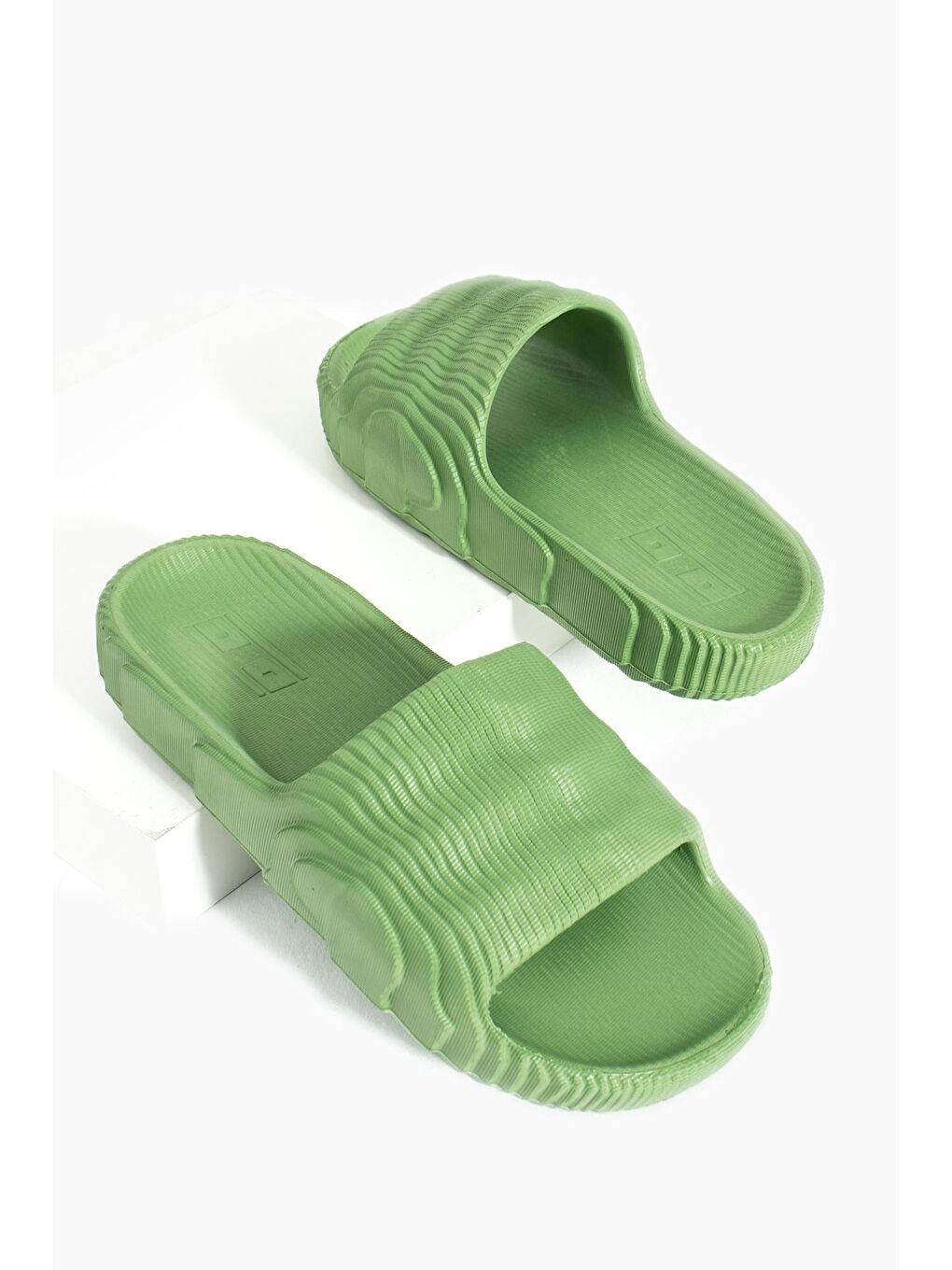 Yeşil Desenli Eva Comfort Taban GünlükKadın Terlik (36- 45 Numara ) DNZ40-3