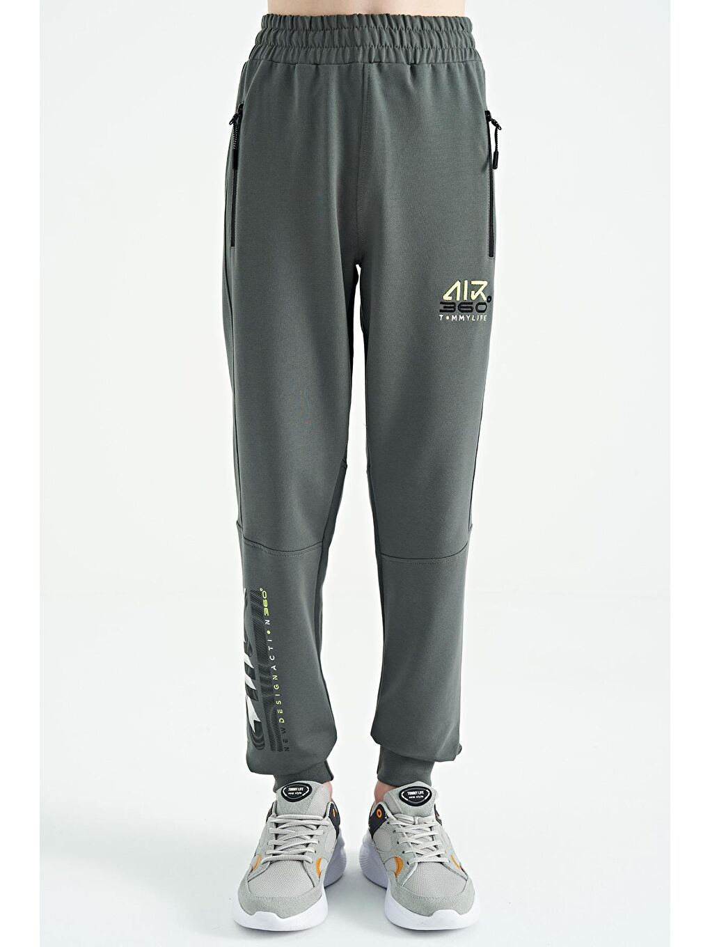 Haki Yazı Nakışlı Fermuar Cep Detaylı Standart Kalıp Erkek Çocuk Eşofman Alt - 11060