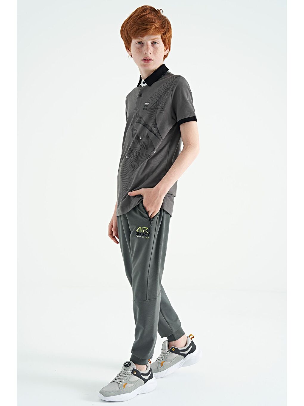 Haki Yazı Nakışlı Fermuar Cep Detaylı Standart Kalıp Erkek Çocuk Eşofman Alt - 11060-3