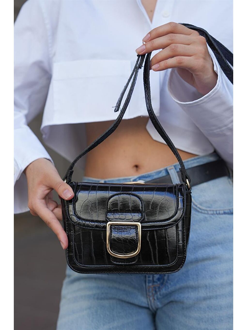 Siyah Kroko Kadın Tokalı Omuz Askılı Çanta