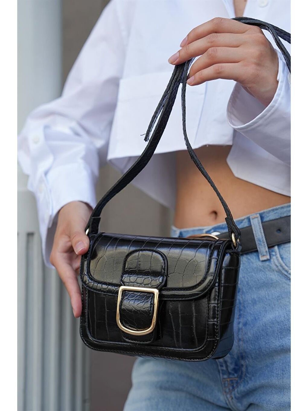 Siyah Kroko Kadın Tokalı Omuz Askılı Çanta-1