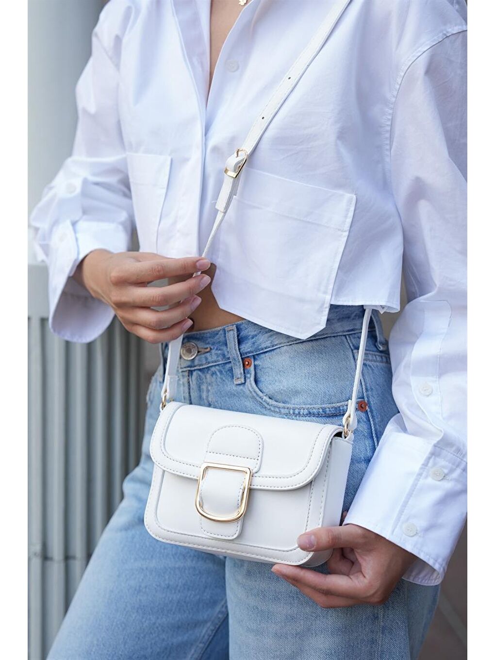 Tokalı Omuz Askılı Çanta Beyaz-4