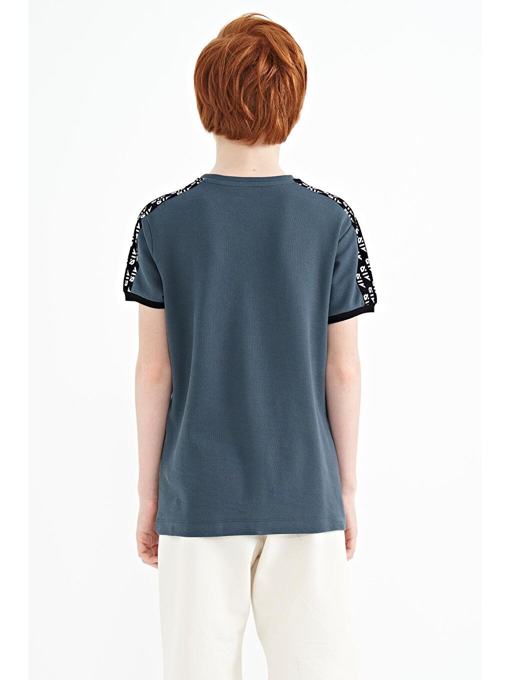 Orman Yeşili Omuz Baskı Detaylı Standart Kalıp O Yaka Erkek Çocuk Tişört - 11121-4