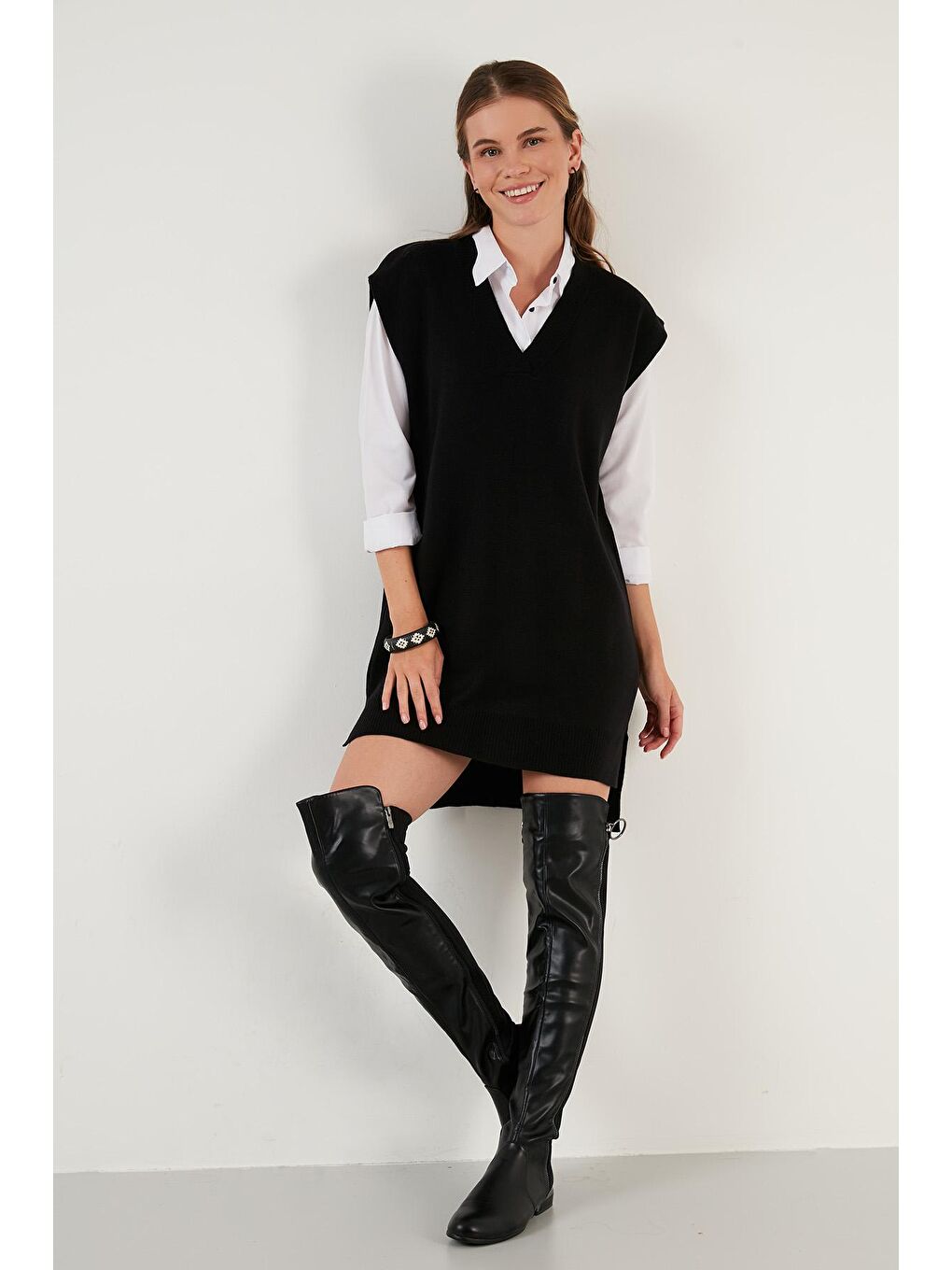 Siyah V Yaka Uzun Triko Süveter 4616082-2