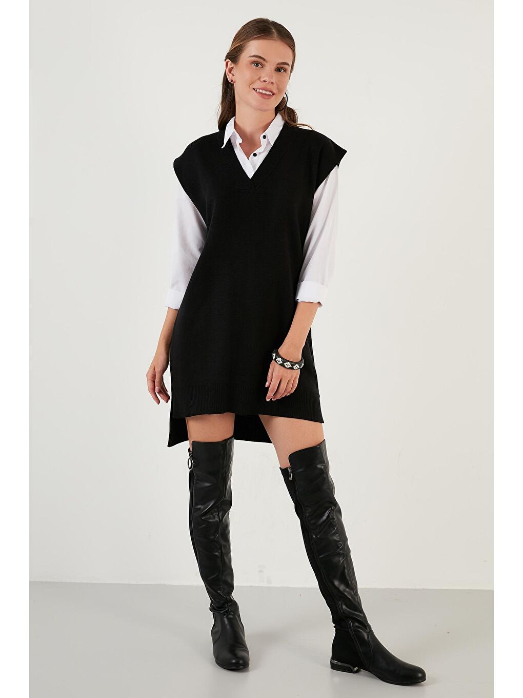 Siyah V Yaka Uzun Triko Süveter 4616082-3