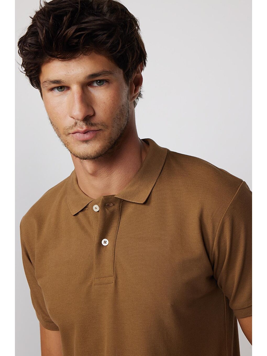 Erkek Slim Fit Dar Kesim %100 Pamuk Düz Pike Kahverengi Polo Yaka Tişört