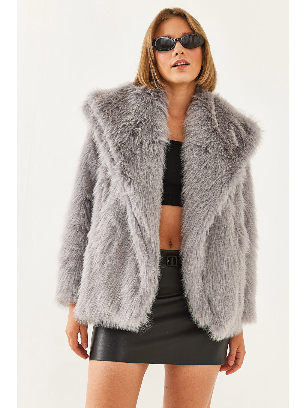 Gri Kadın Yakalı Astarlı Premium Kürk MBMS-1