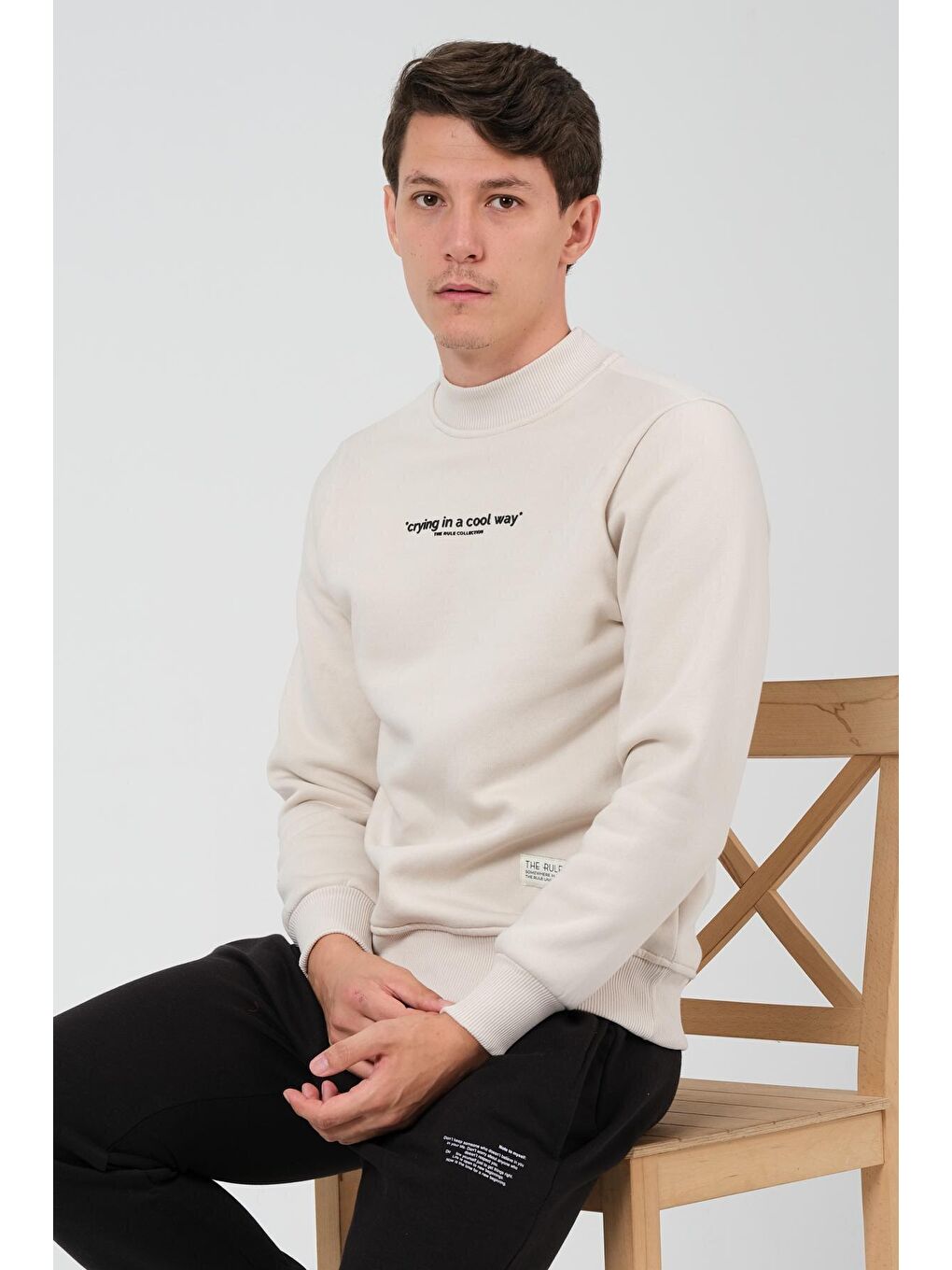 Bej Regular Fit Yarım Balıkçı Yaka Baskılı İçi Yumuşak Tüylü Erkek Sweatshirt RF0302-1