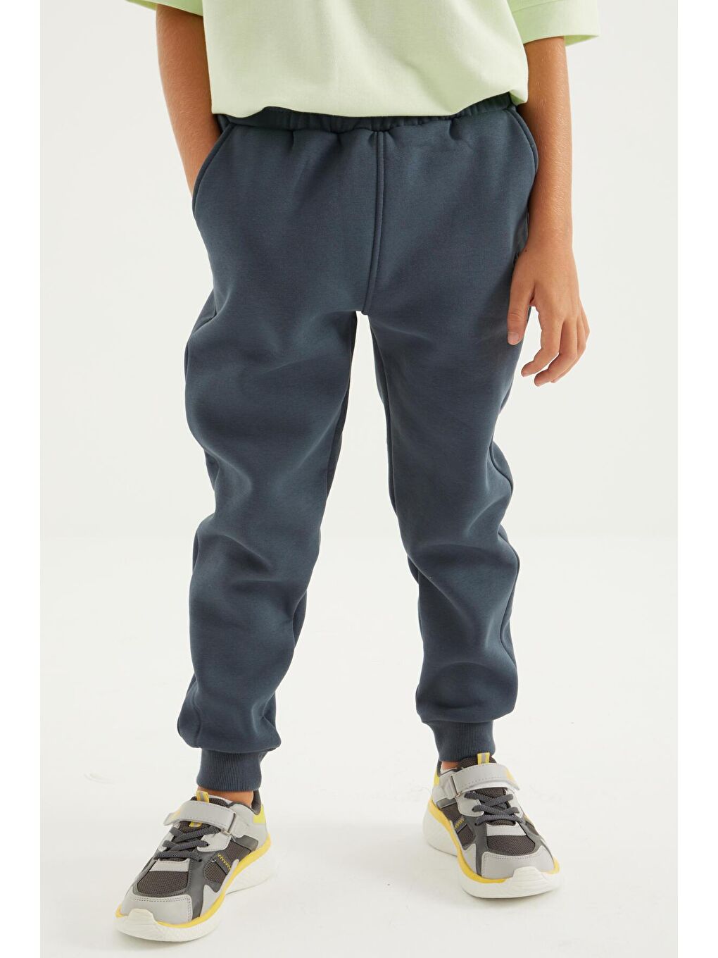 Orman Yeşili Basic Cepli Jogger Standart Kalıp Erkek Çocuk Eşofman Alt - 11046-3