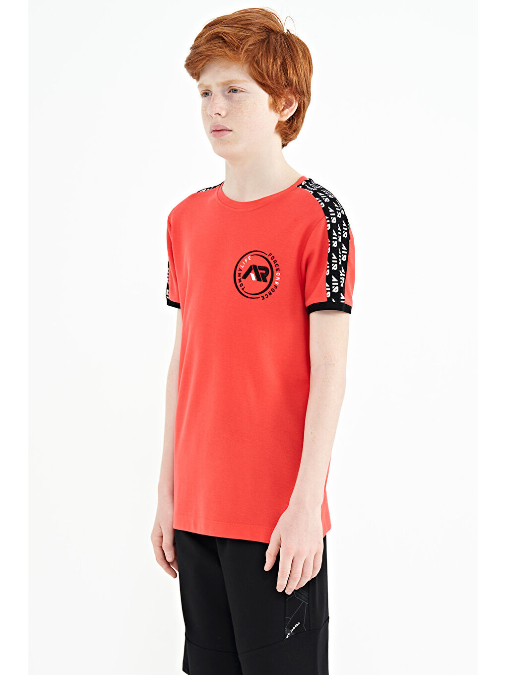 Kırmızı Coral Omuz Baskı Detaylı Standart Kalıp O Yaka Erkek Çocuk Tişört - 11121-3