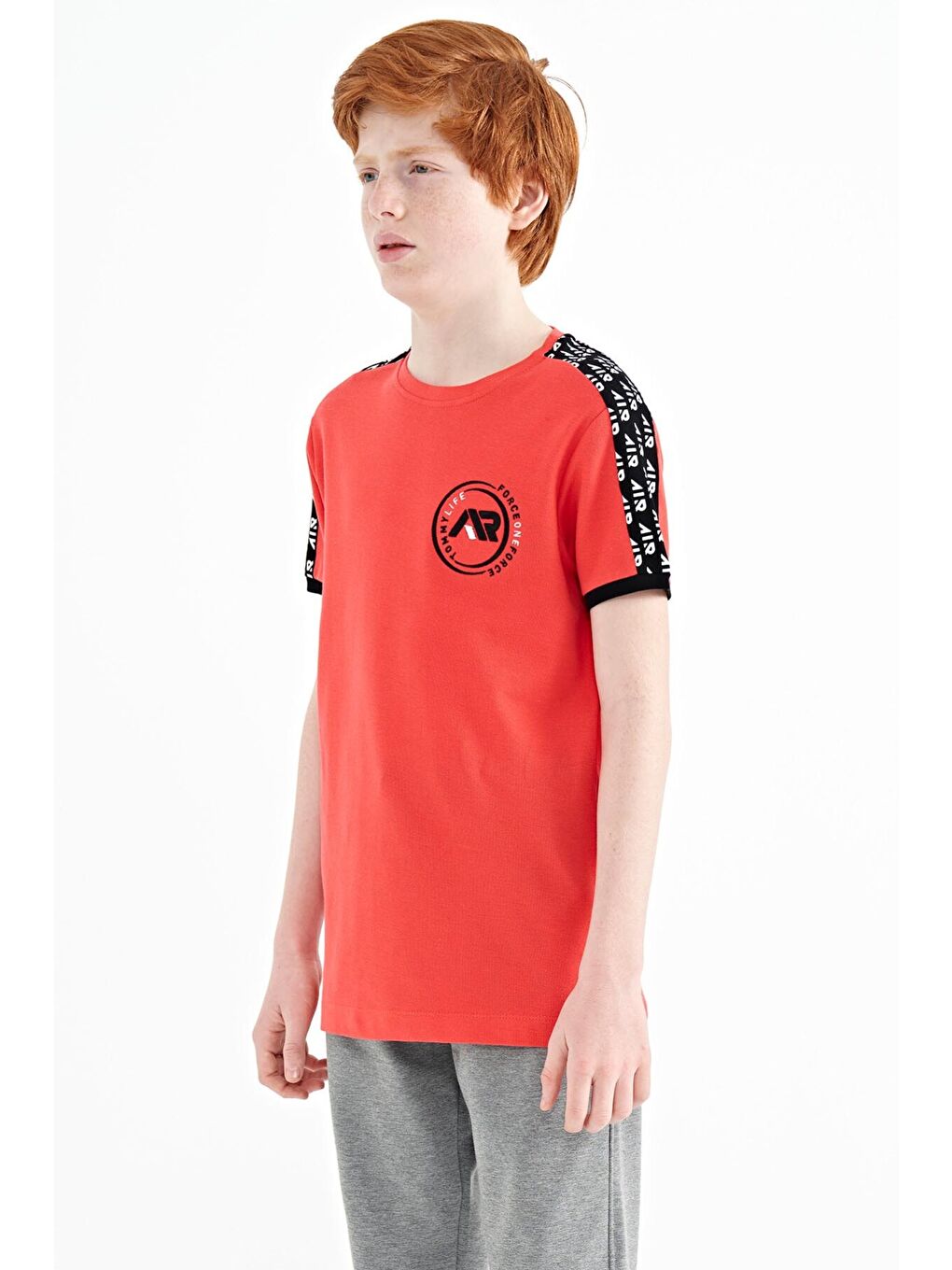 Kırmızı Coral Omuz Baskı Detaylı Standart Kalıp O Yaka Erkek Çocuk Tişört - 11121-4