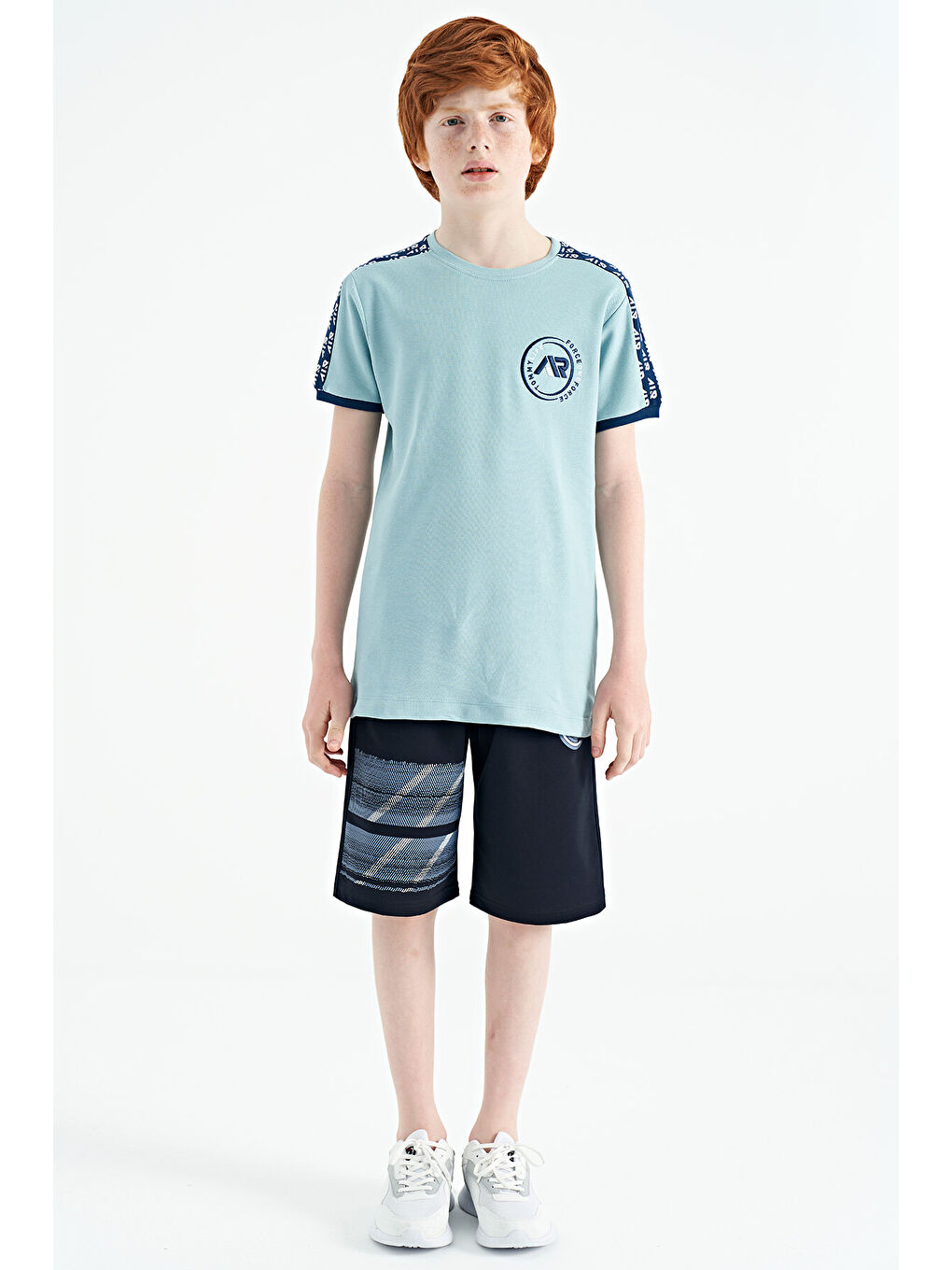 Açık Mavi Omuz Baskı Detaylı Standart Kalıp O Yaka Erkek Çocuk Tişört - 11121-1
