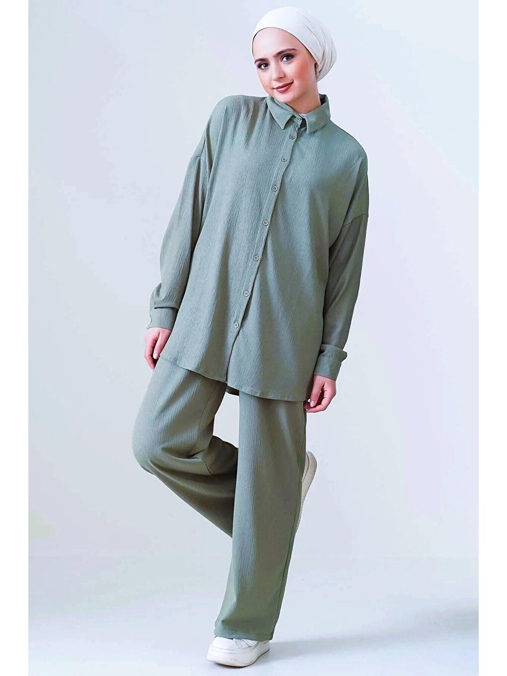 Kadın Tesettür Zümrüt Yeşili Geniş Kalıp Alt-Üst İkili Örme Takım HZL24W-BD158581-1