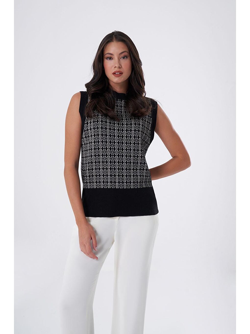 M Desenli Triko Siyah Süveter-2