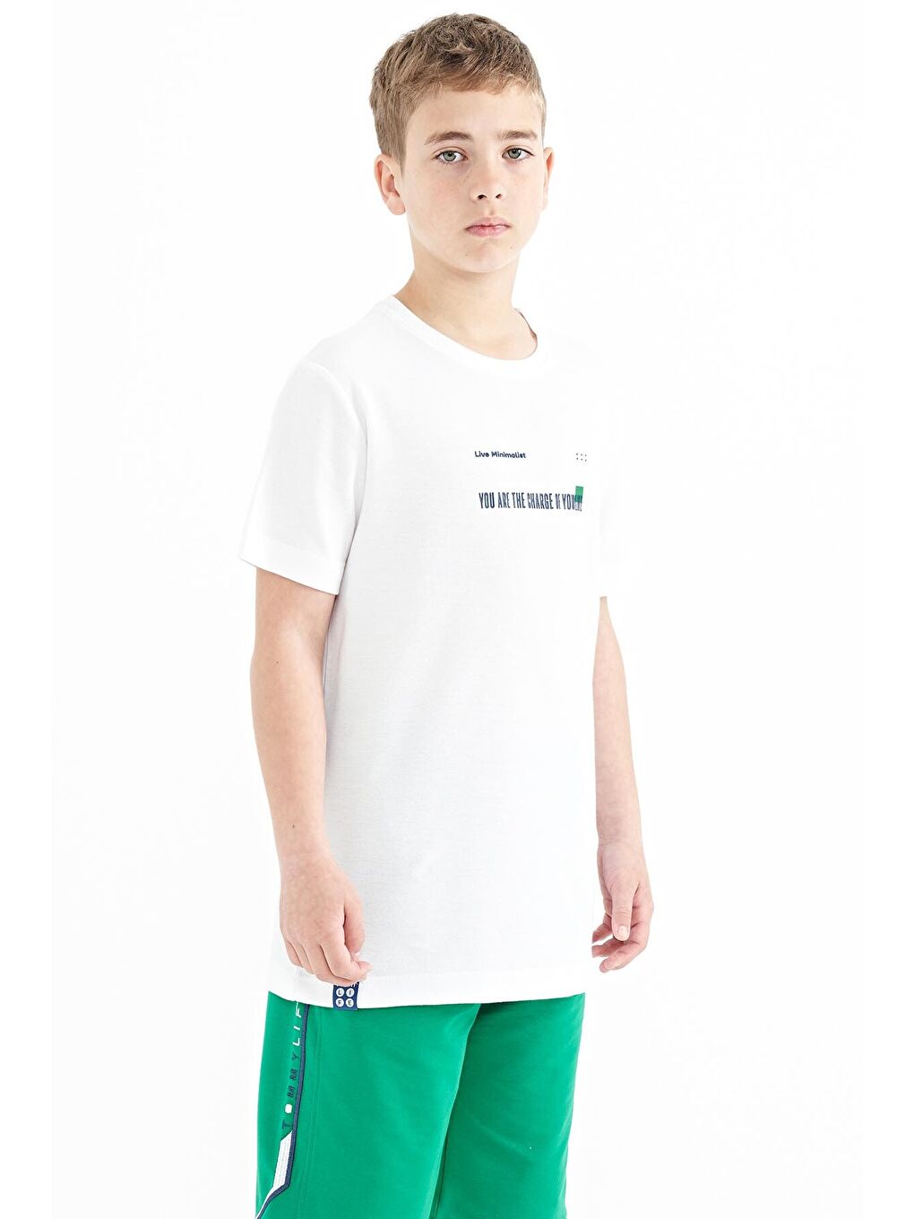 Beyaz Baskı Detaylı O Yaka Standart Kalıp Erkek  Çocuk Tişört - 11117-4