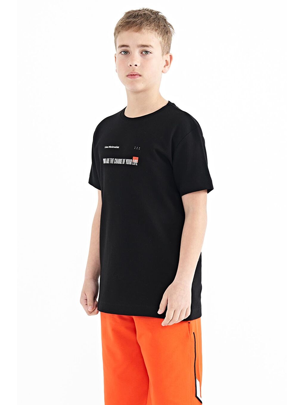 Siyah Baskı Detaylı O Yaka Standart Kalıp Erkek  Çocuk Tişört - 11117-4