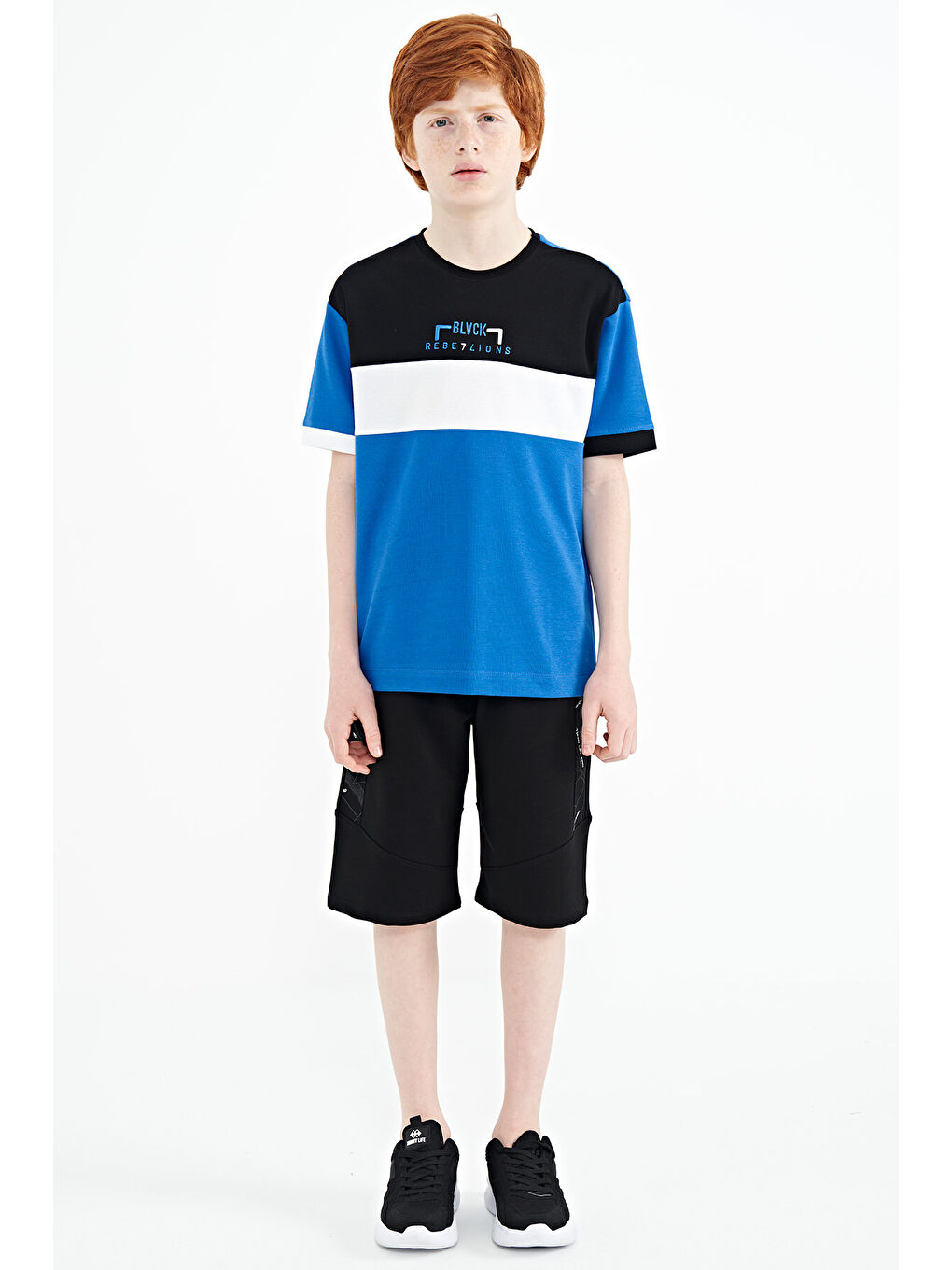 Mavi Saks Renk Geçişli Nakışlı Oversize Erkek Çocuk Tişört - 11159-1