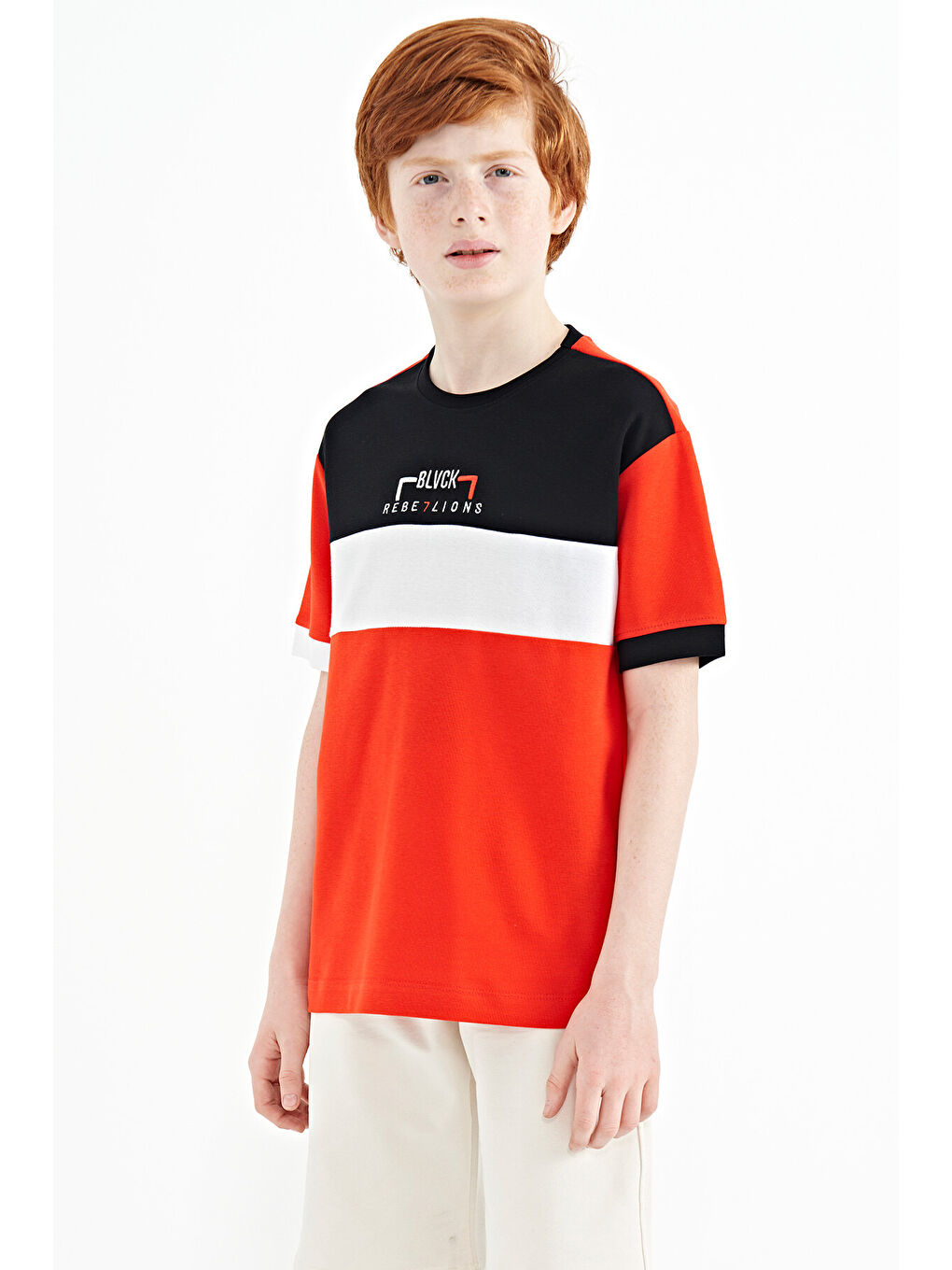 Kırmızı Fiesta Renk Geçişli Nakışlı Oversize Erkek Çocuk Tişört - 11159-3