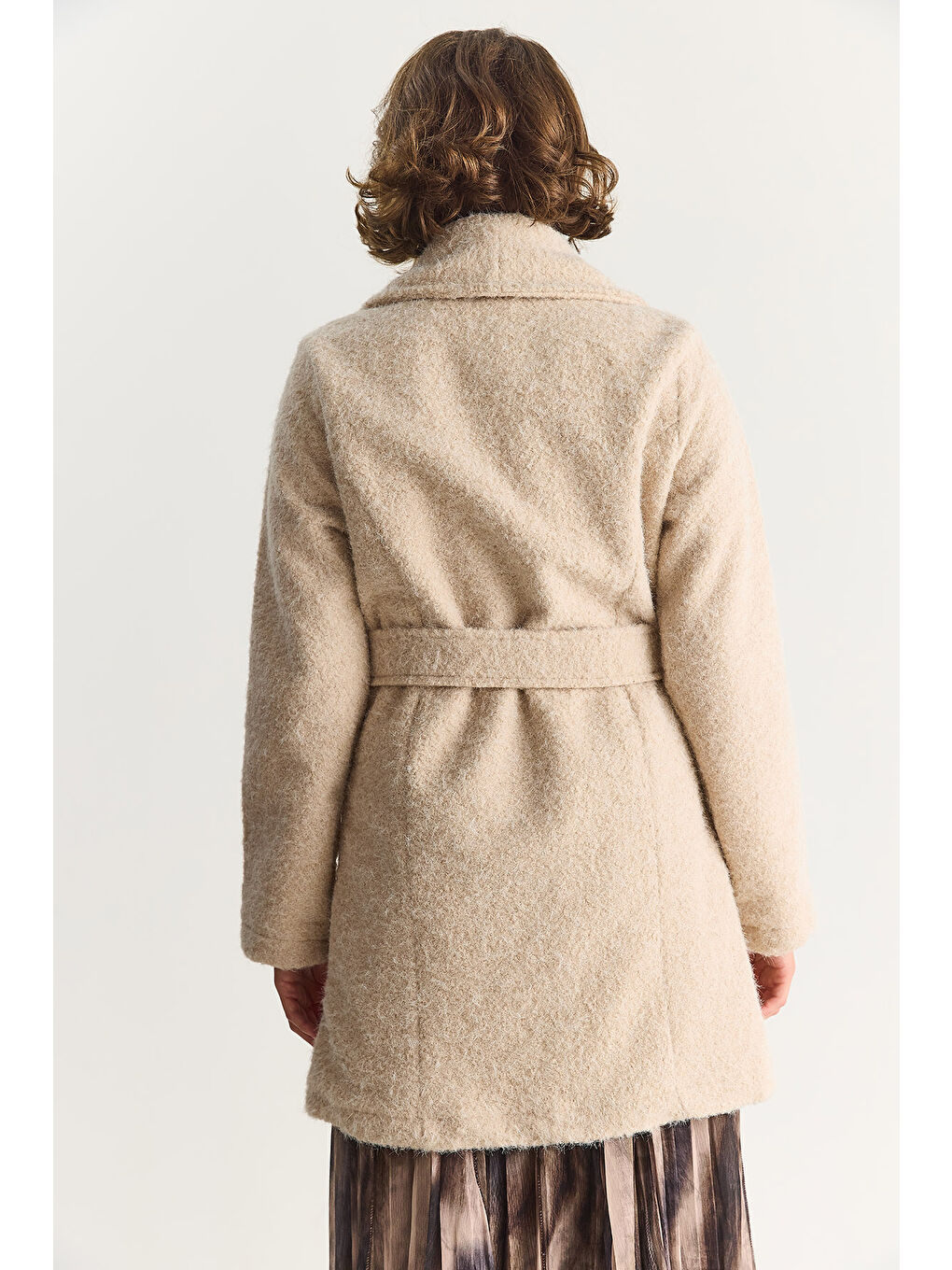 Ekru Kadın Kruvaze Yaka Astarlı Kuşak Bağlamalı Kırçıllı Kaşe Kaban-7