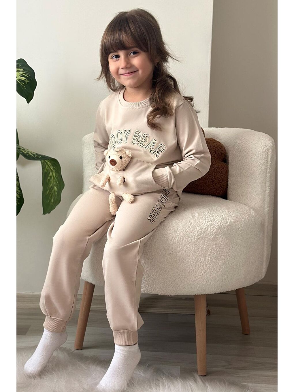 Kız Çocuk Eşofman Takım Ayıcık Aksesuarlı Yazı Nakışlı Bej (5 Yaş)