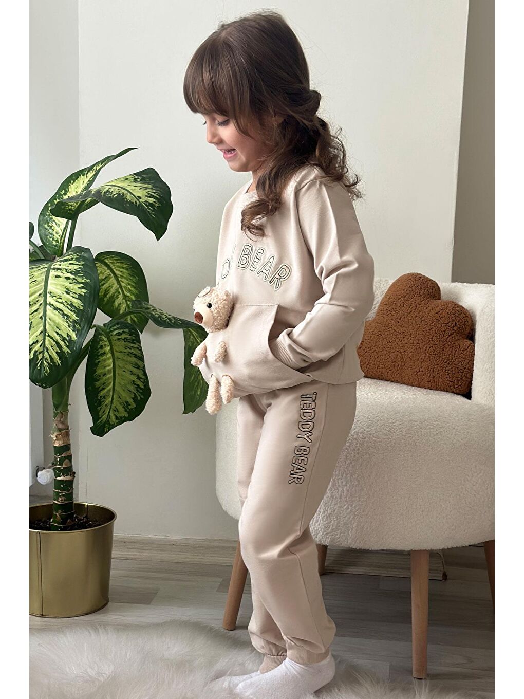 Kız Çocuk Eşofman Takım Ayıcık Aksesuarlı Yazı Nakışlı Bej (5 Yaş)-1