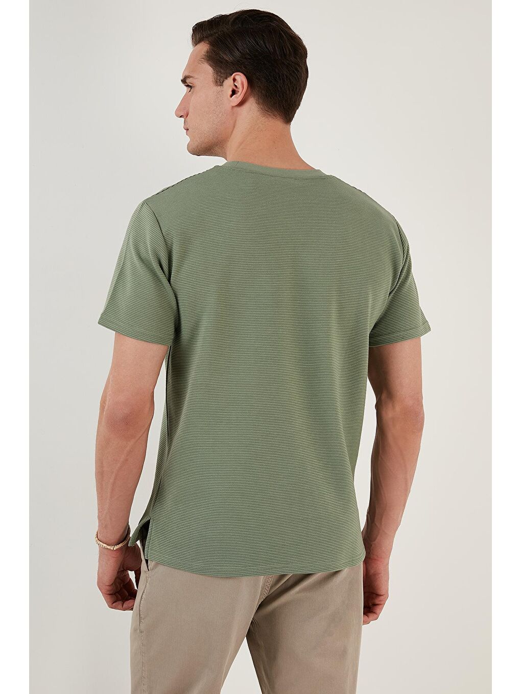 Yeşil Bisiklet Yaka Tek Cepli Pamuklu Oversize Tişört 5902305-4