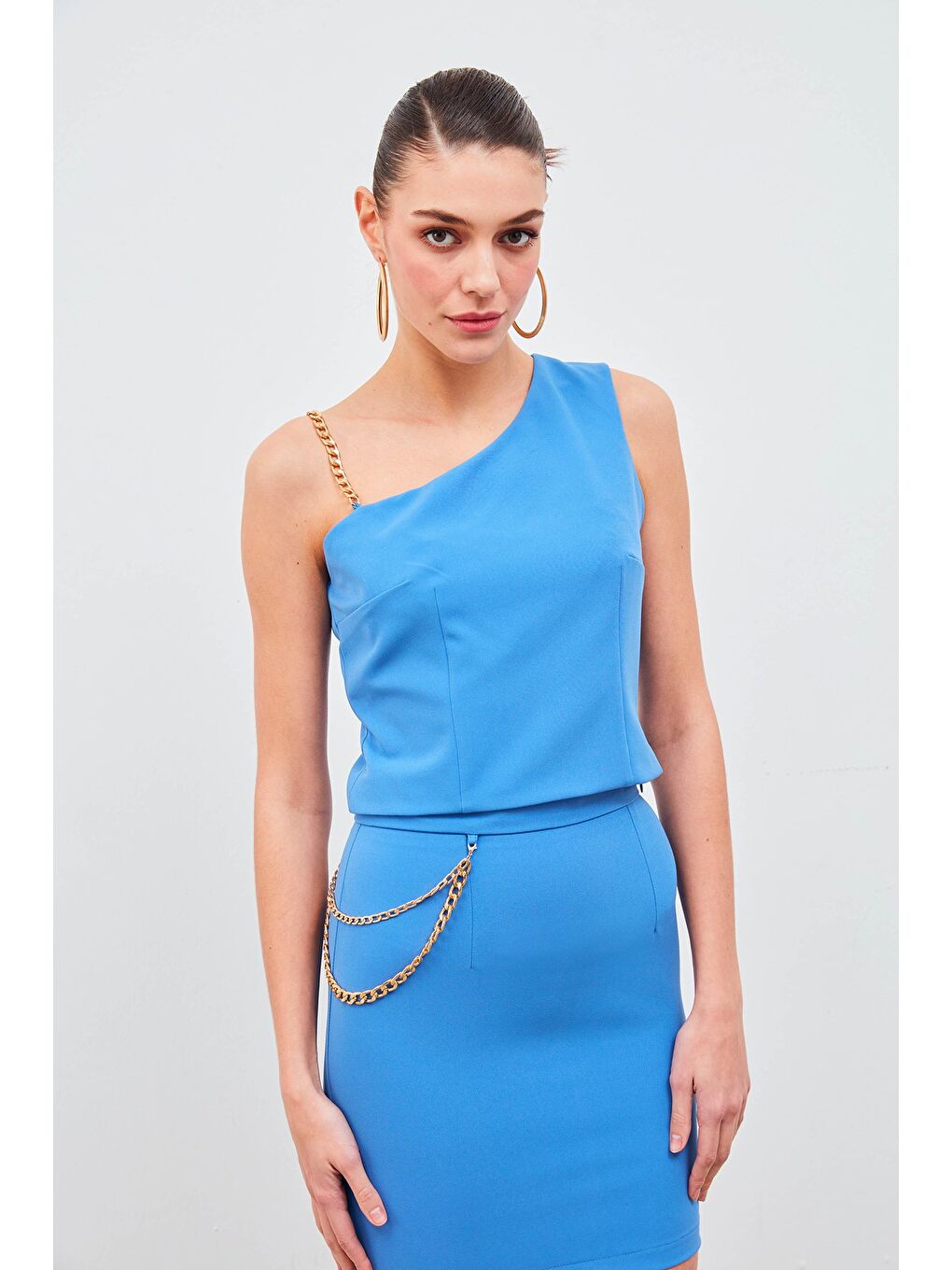 Zincir Askı Detaylı Crop Bluz - Mavi