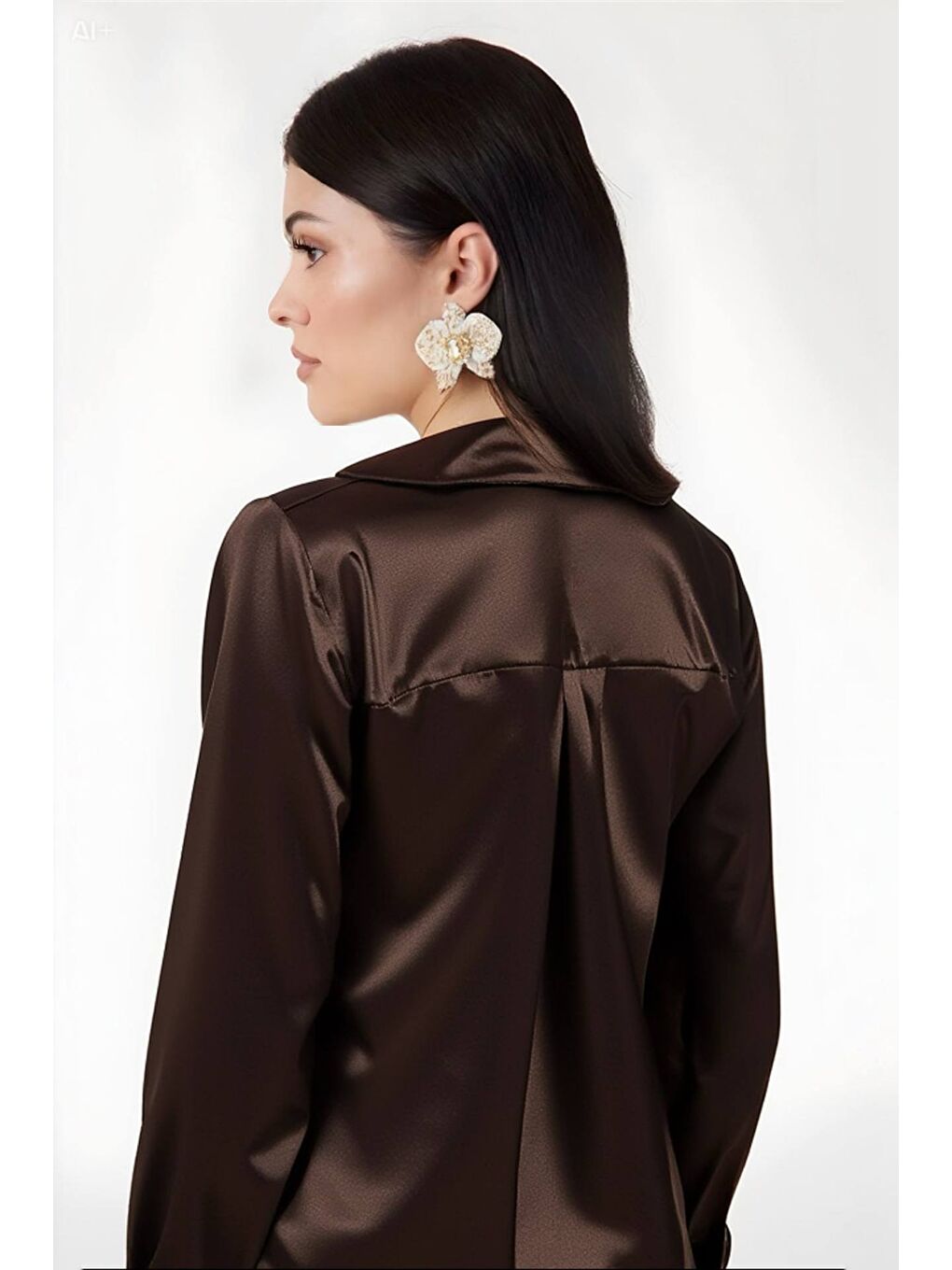 Kadın Kahverengi Hafif Dökümlü Saten Yüzeyli Gömlek HZL22W-BD139641-4