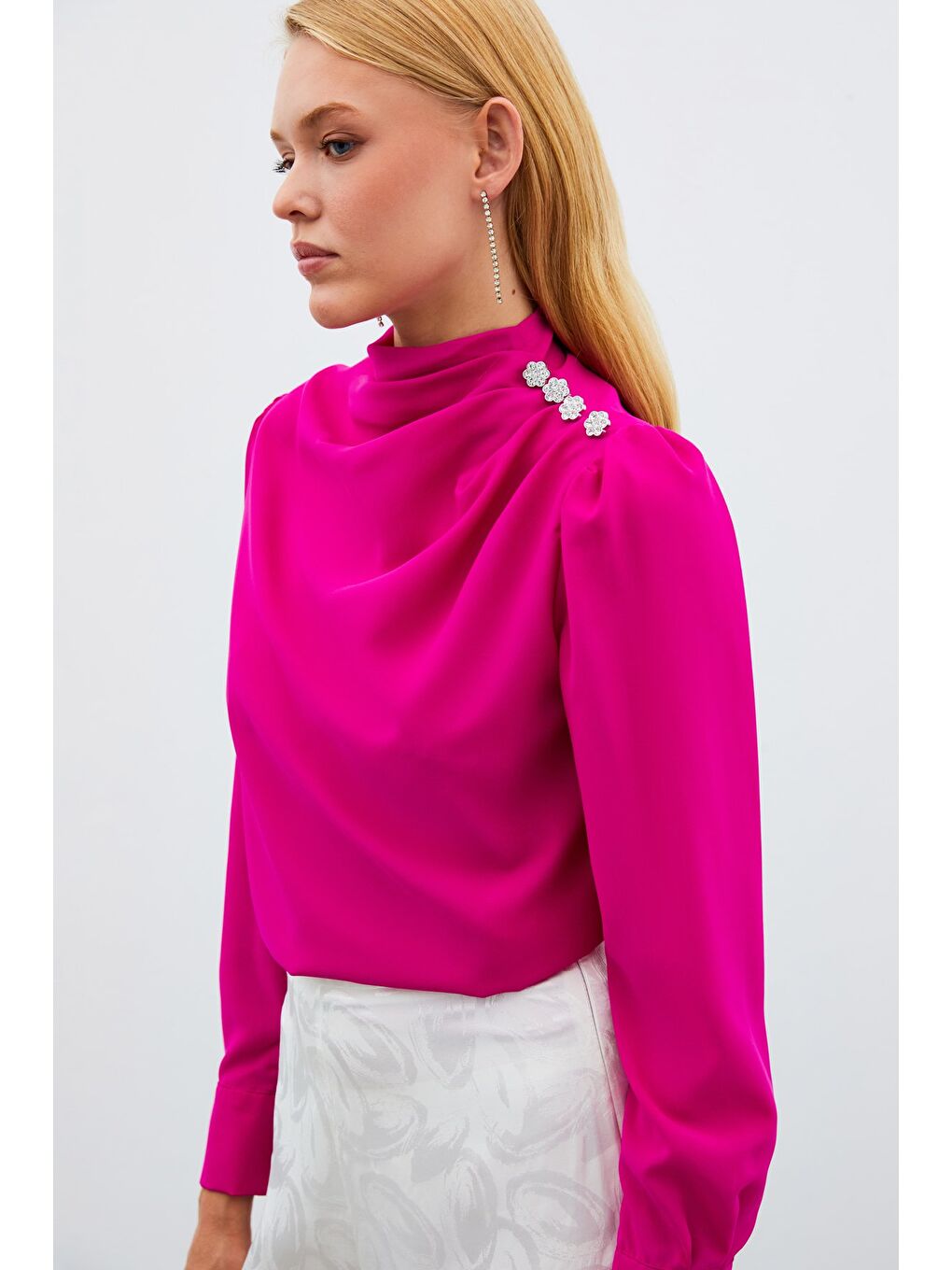 Düğmeleri Taş Detaylı Bluz - Fuşya-3