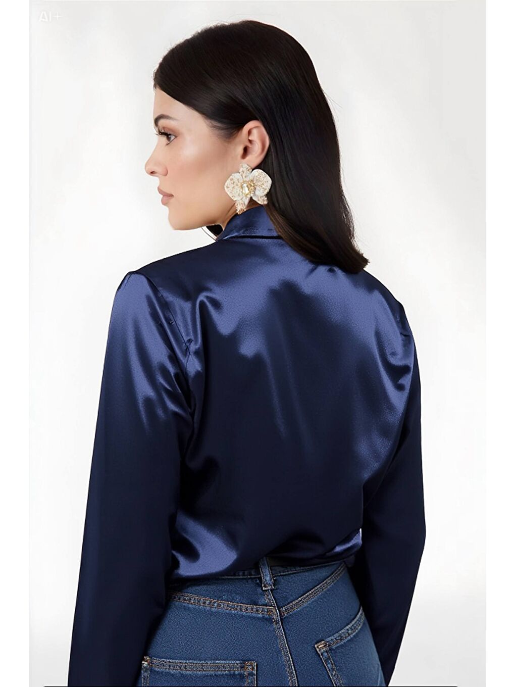 Kadın Lacivert Hafif Dökümlü Saten Yüzeyli Gömlek HZL22W-BD139641-3