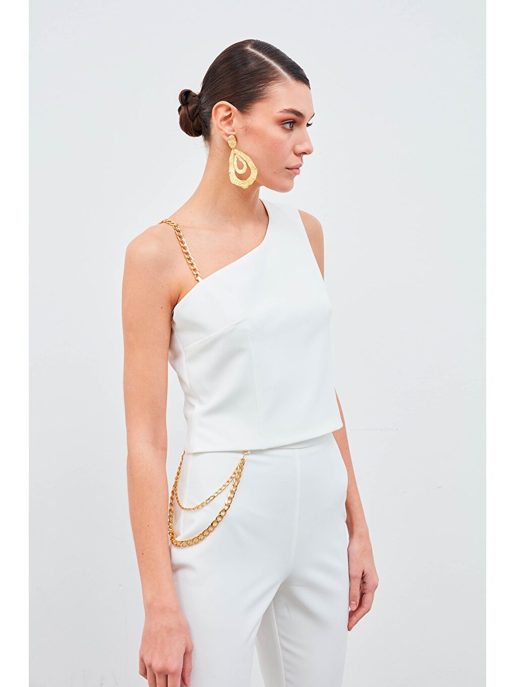 Zincir Askı Detaylı Crop Bluz - Ekru