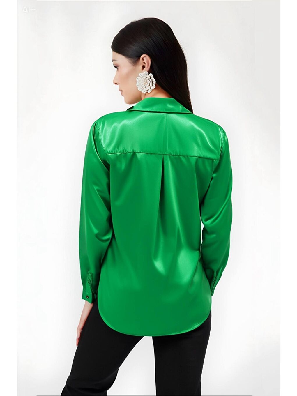 Kadın Koyu Yeşil Hafif Dökümlü Saten Yüzeyli Gömlek HZL22W-BD139641-5