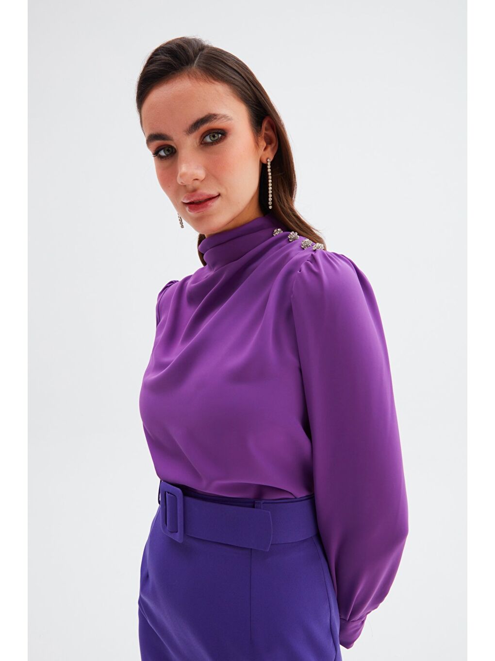Düğmeleri Taş Detaylı Bluz - Mor-3