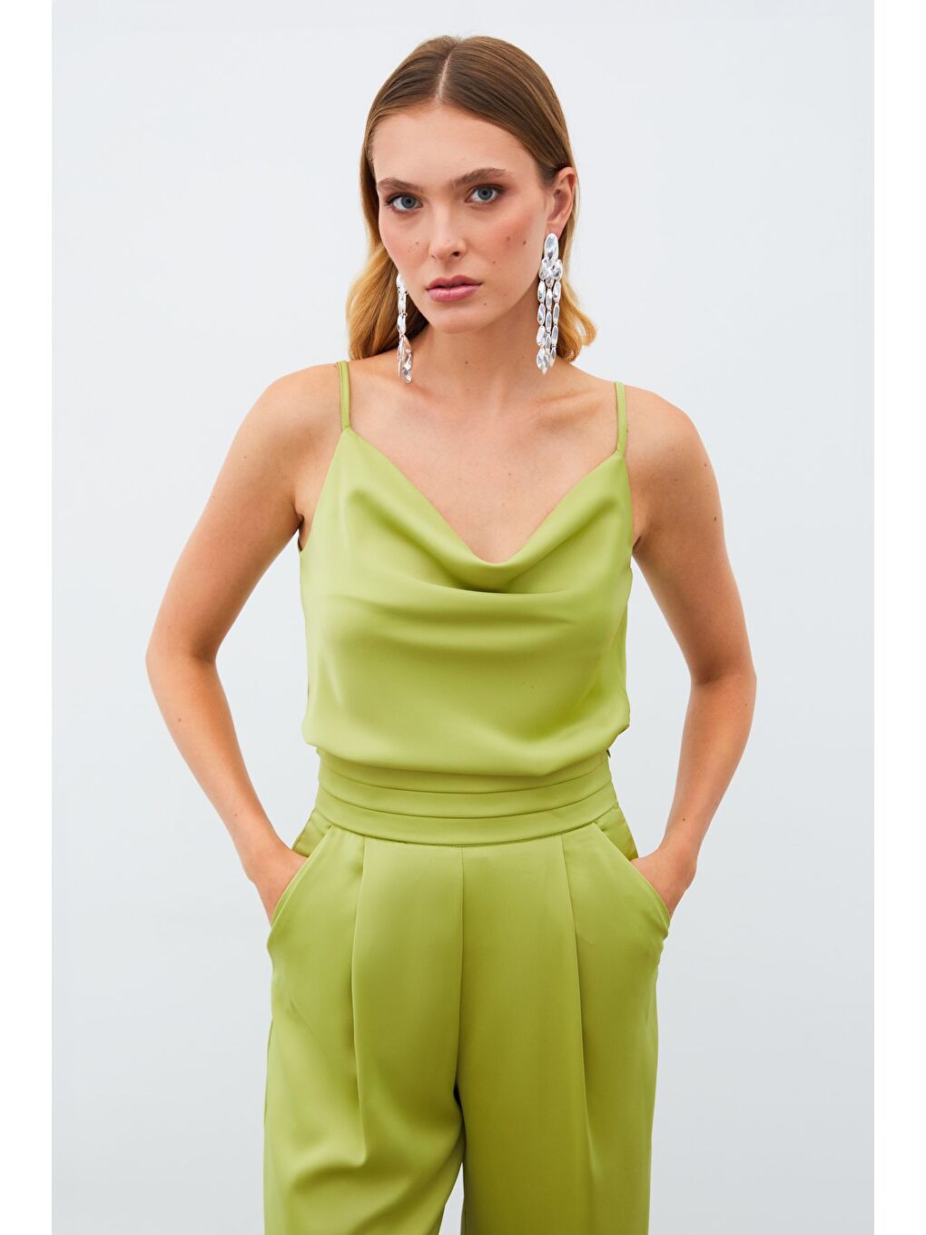 Degaje Yaka Saten Bluz - Yağ Yeşili