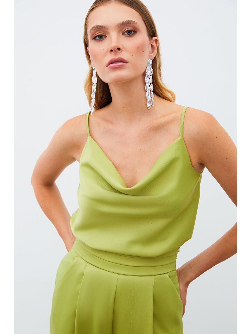 Degaje Yaka Saten Bluz - Yağ Yeşili-2