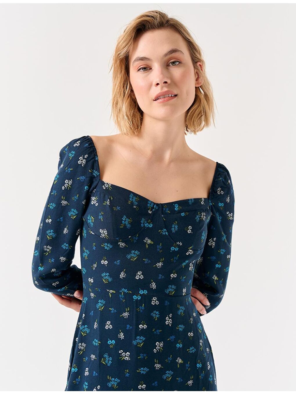 Lacivert Açık Yaka Uzun Kollu Çiçek Desenli Elbise-3