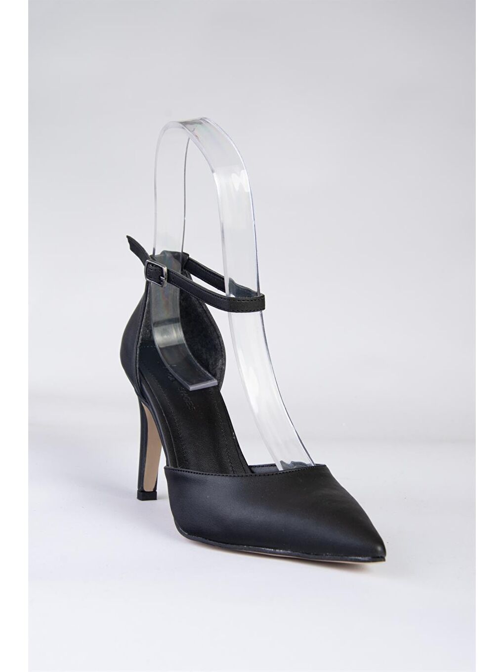 Siyah Kadın Topuklu Ayakkabı K404010709-3