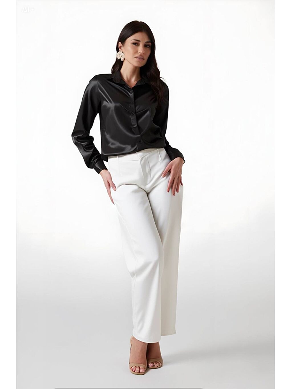 Kadın Siyah Hafif Dökümlü Saten Yüzeyli Gömlek HZL22W-BD139641-4