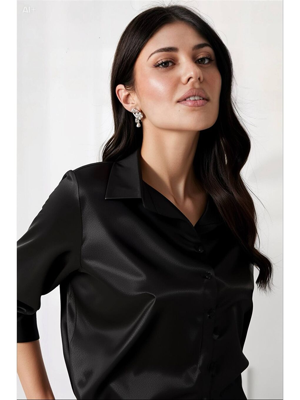 Kadın Siyah Hafif Dökümlü Saten Yüzeyli Gömlek HZL22W-BD139641-5