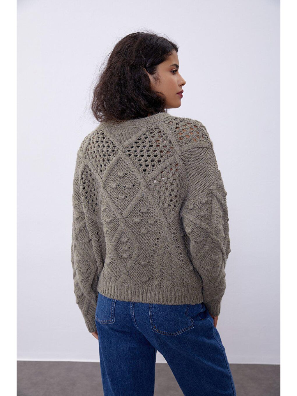 Haki Ponpon Detaylı Düğmeli Triko Hırka-4