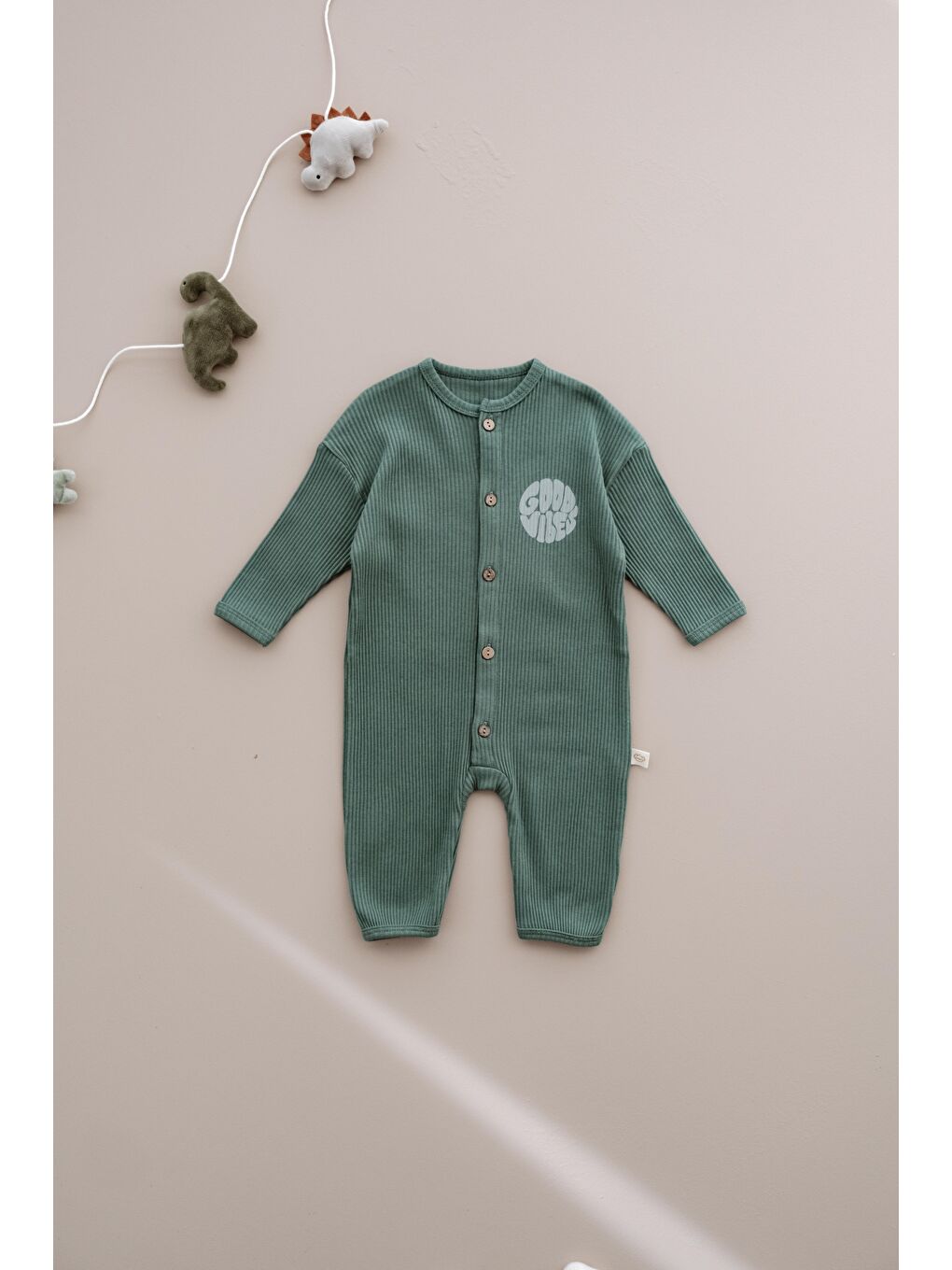 Haki Good Vibes Düğmeli Bebek Tulum