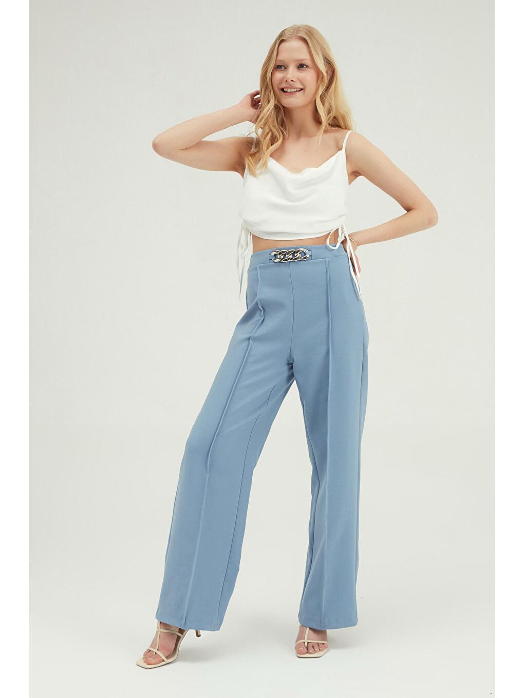 Degaje Yaka Büzgülü Bluz Ekru-2