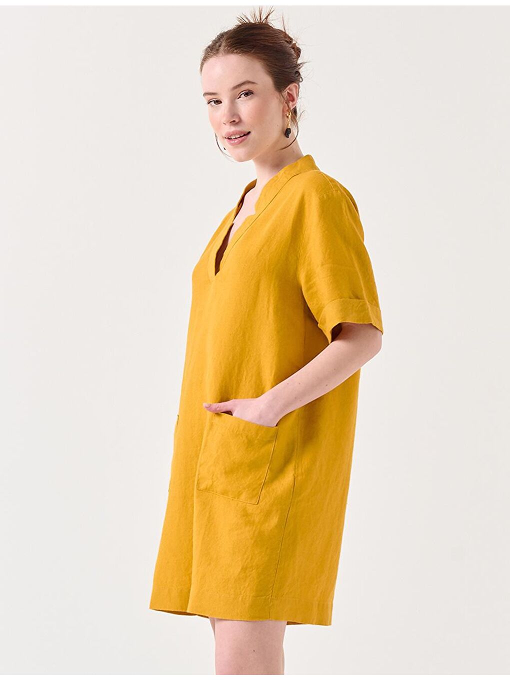 Sarı Hardal V Yaka Kısa Kollu Cepli Keten Elbise-1