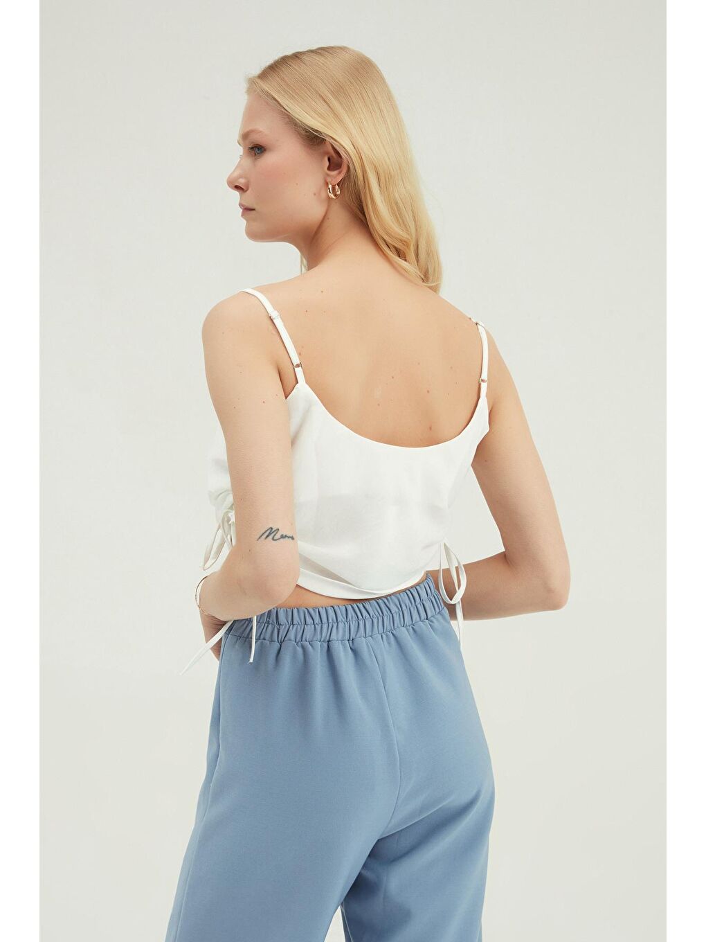 Degaje Yaka Büzgülü Bluz Ekru-4