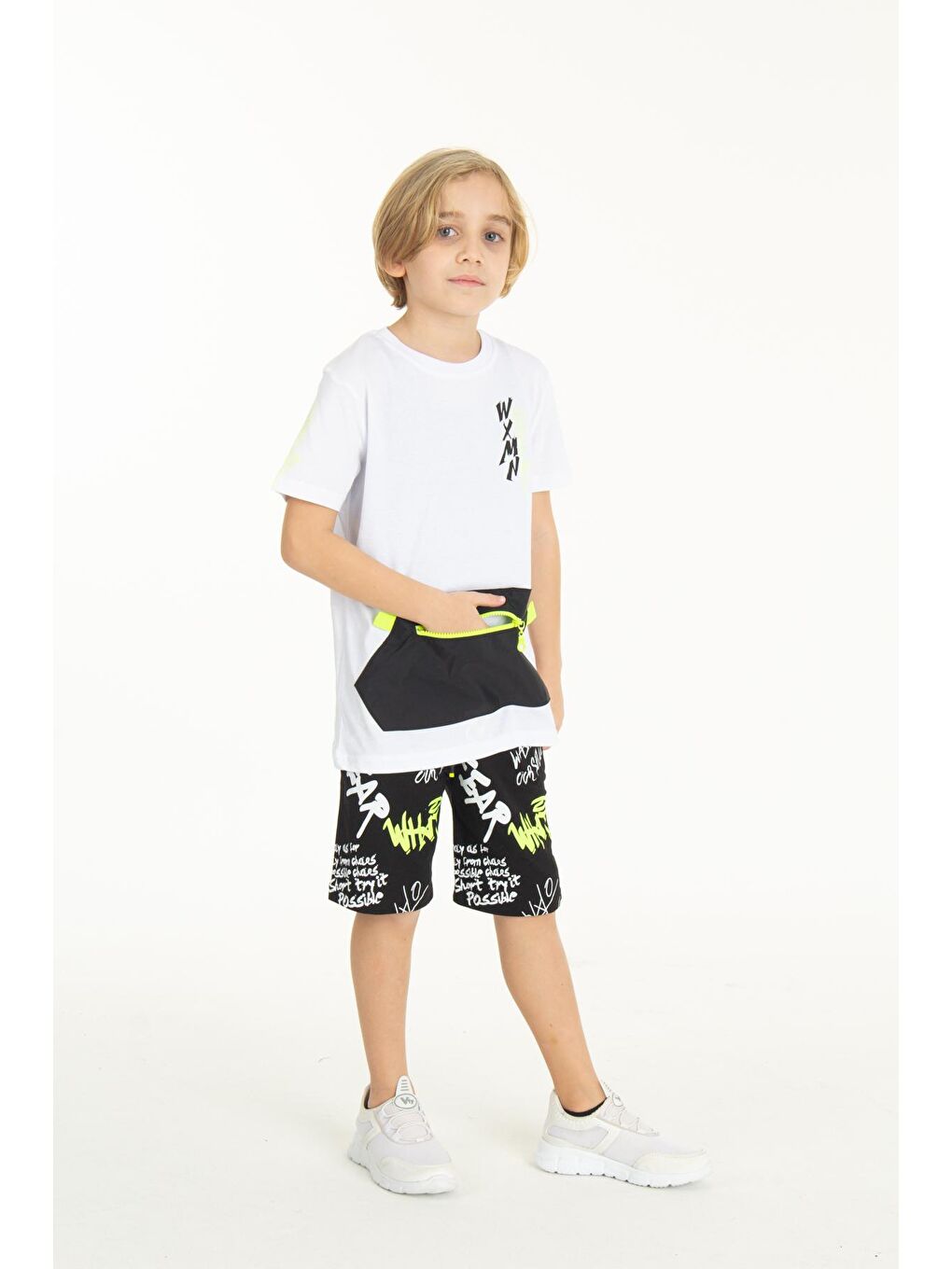 Beyaz Erkek Çocuk Fermuarlı Kanguru Cepli Şortlu Takım 14097-4